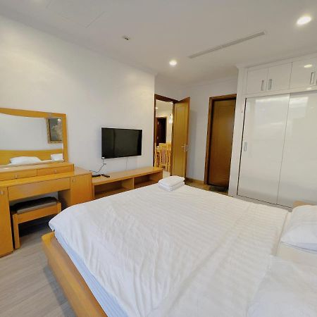 Homes By Christine - Vinhomes Central Park Ho Chi Minh-stad Buitenkant foto