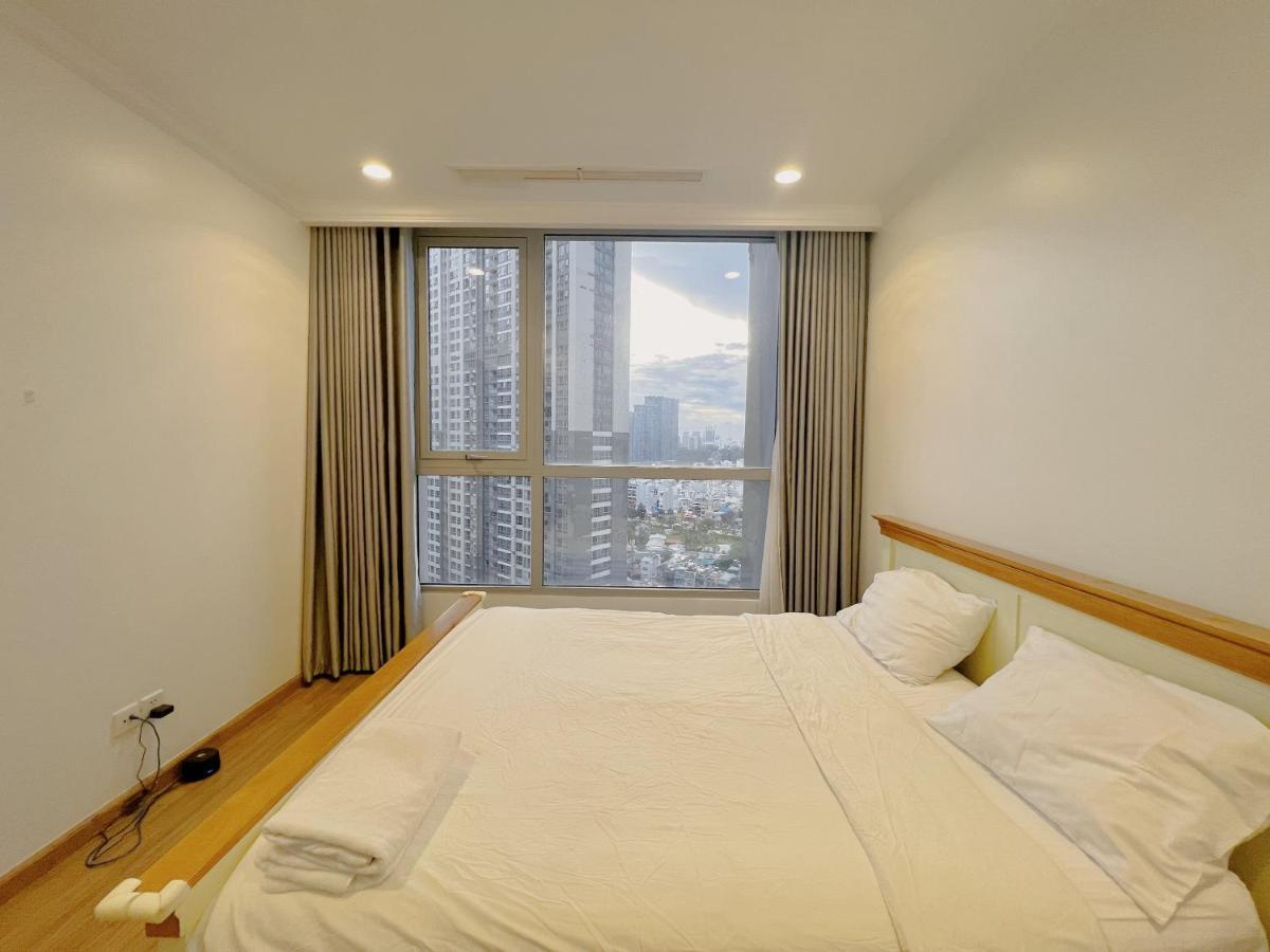 Homes By Christine - Vinhomes Central Park Ho Chi Minh-stad Buitenkant foto