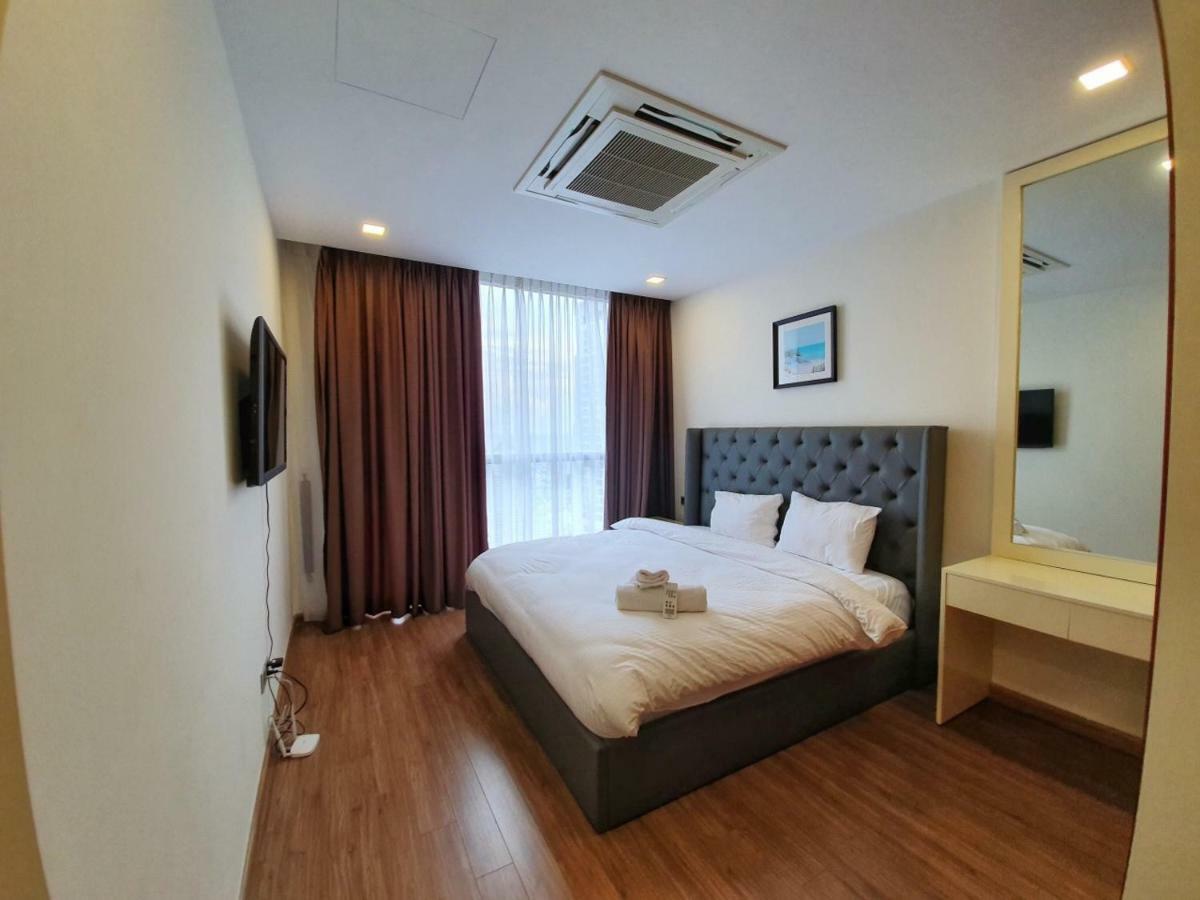 Homes By Christine - Vinhomes Central Park Ho Chi Minh-stad Buitenkant foto