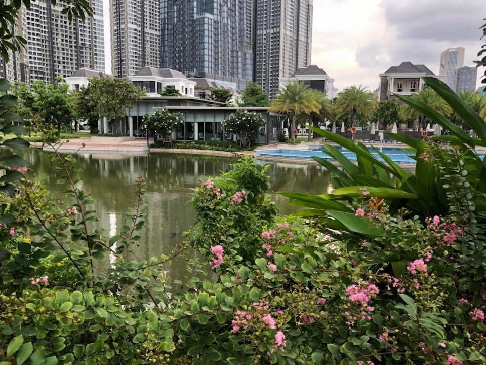 Homes By Christine - Vinhomes Central Park Ho Chi Minh-stad Buitenkant foto