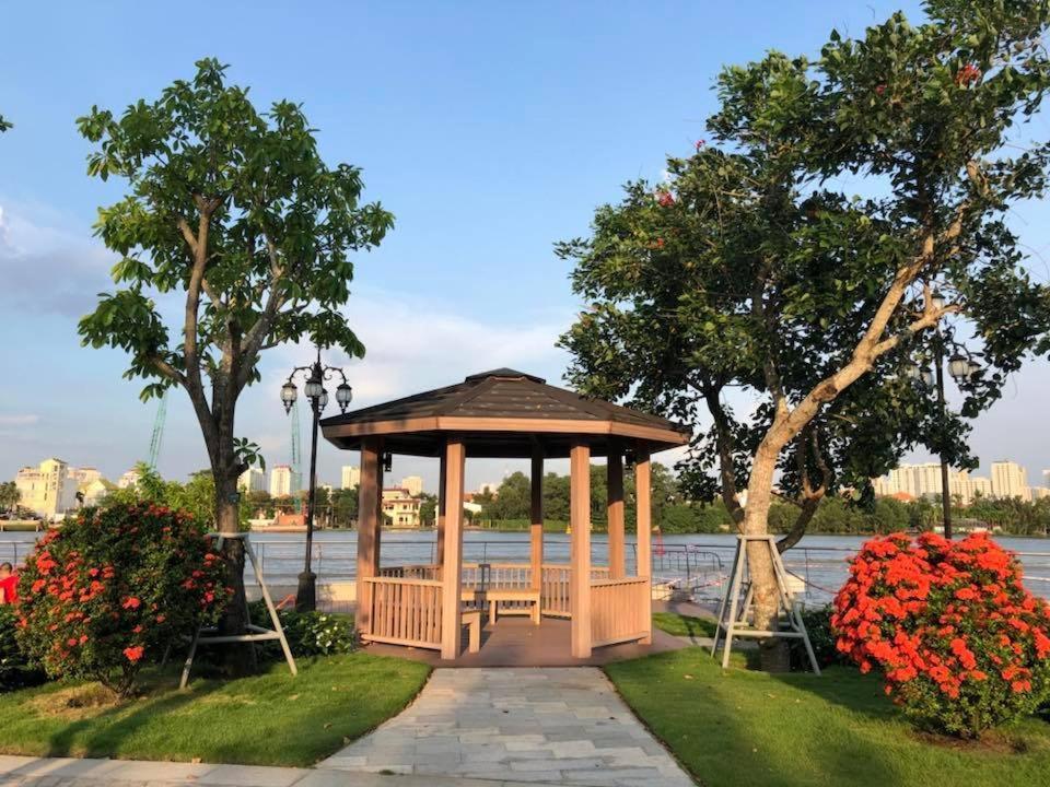 Homes By Christine - Vinhomes Central Park Ho Chi Minh-stad Buitenkant foto