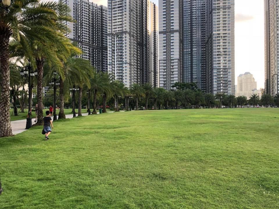 Homes By Christine - Vinhomes Central Park Ho Chi Minh-stad Buitenkant foto